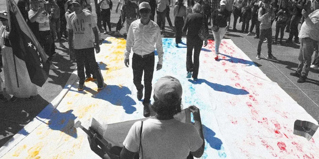 La bandera que no levantaron los estudiantes de la UCV