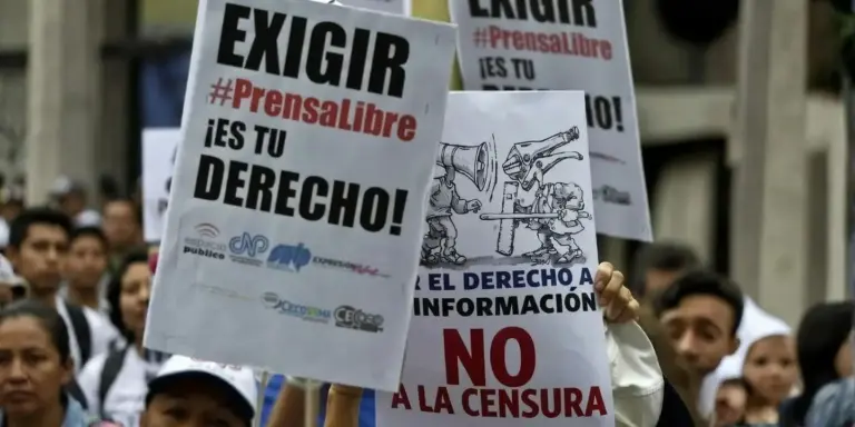 Sntp condena agresiones contra periodista de Efecto Cocuyo durante concentración opositora del #22Oct